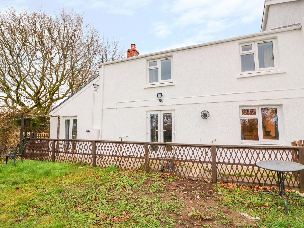 Crooked Hill Cottage Ammanford Exteriör bild